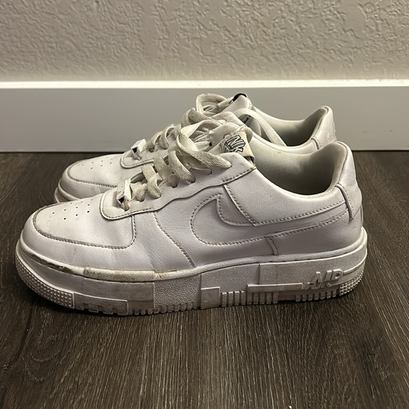 Nike Airforce - Picture 3 of 4